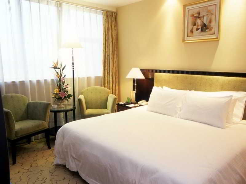 Best Western New Century Hotel Shanghai Exterior photo