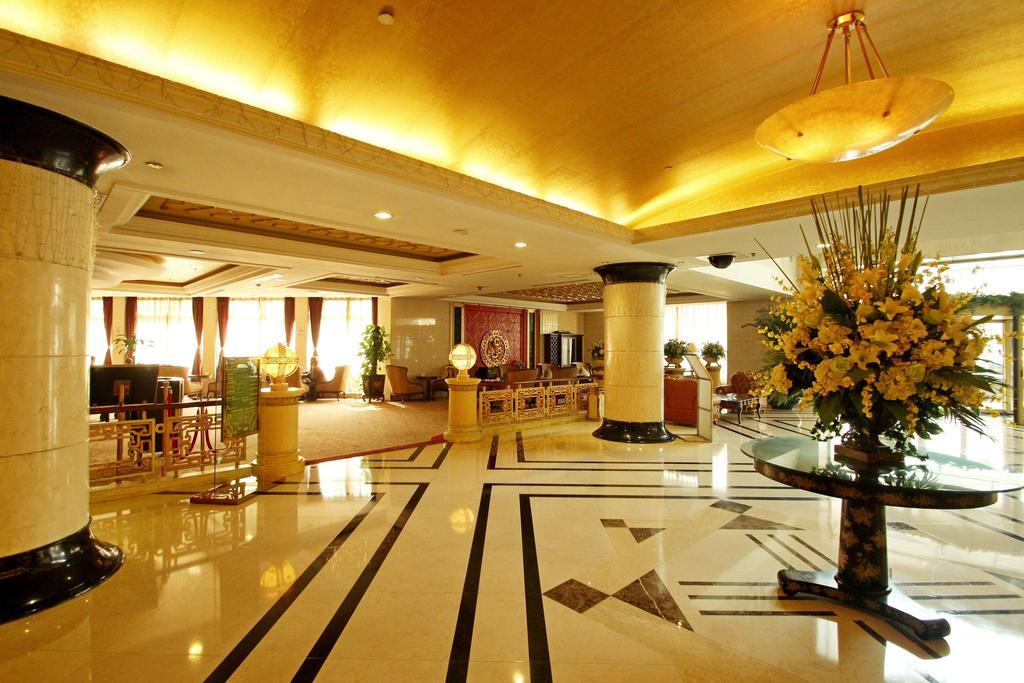 Best Western New Century Hotel Shanghai Exterior photo